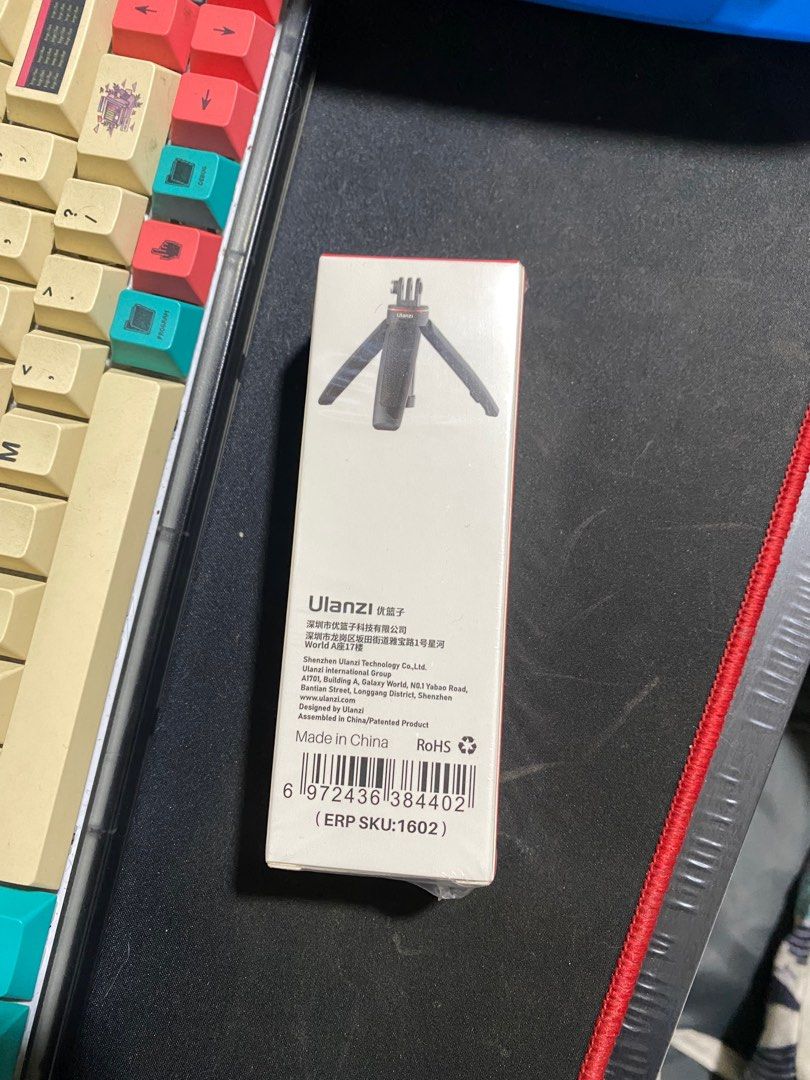 GoPro Tripod (Category: Tripods & Monopods) located in Pasay City. Submitted by nekolaaa (Listing ID 1358454122, Image 2). Description: brand new. extra lang.