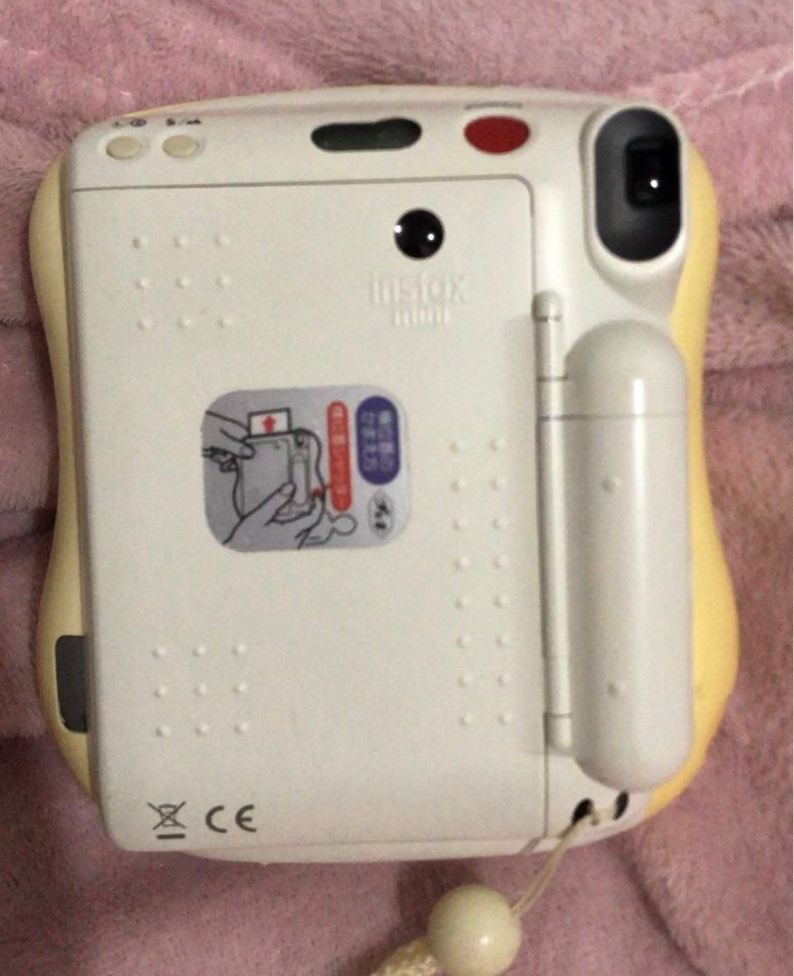 INSTAX MINI 25 (Category: Cameras) located in Cainta. Submitted by prelovedbyleleng (Listing ID 1358500642, Image 2). Description: selling my fujifilm instax mini 25 in prestine condition. film and battery not included! :) bought it from sg 🇸🇬 haven’t used this in a while natatambak nalang. rfs need fundsss FLS.