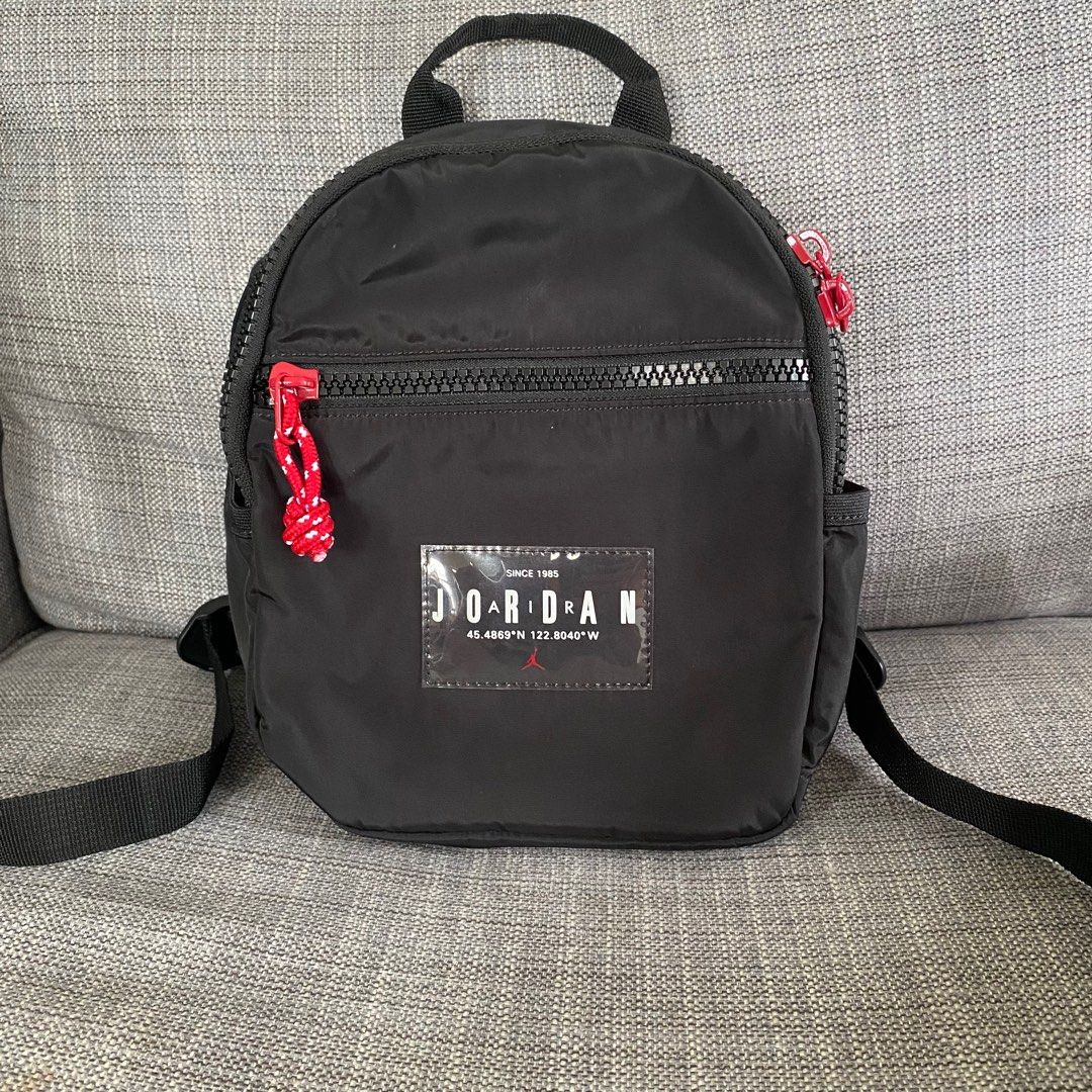 Jordan Mini Backpack (Category: Other Babies Going Out Needs) located in Taguig. Submitted by mixmix16 (Listing ID 1358405372, Image 1). Description: best for toddlers used a few times but too small for my 6yr old cute nito sa mga 2 to 4 year old. Can also use as diaper bag for little ones purchased @ ₱1,800.
