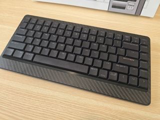 Lofree EDGE ultra-low BT keyboard + keycaps