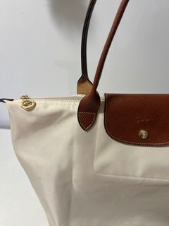 （分類：）位於 。 由 jasxcx 提交（商品編號 1358473850，圖片 1）。簡介： 。