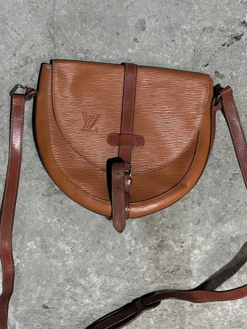 Louis Vuitton Epi Leather Sling bag (Category: Luxury Bags & Wallets) located in General Trias. Submitted by max_thrifted (Listing ID 1358509511, Image 1). Description: Louis Vuitton Epi Leather Sling bag.