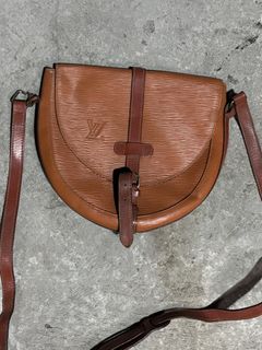 (Category: ) located in . Submitted by max_thrifted (Listing ID 1358509511, Image 1). Description: .