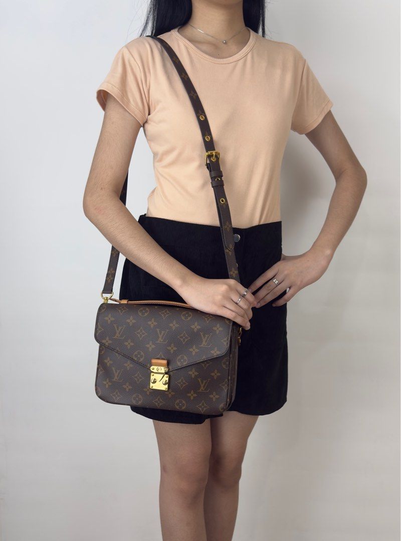 Lv metis (Category: Luxury Bags & Wallets) located in Manila. Submitted by luxuryprelovedbagsby_by_agnes (Listing ID 1358383310, Image 2). Description: Pochette Metis in Monogram 105k last price Accepting credit card payments Safe and contactless payment up to 36 months! Pay conveniently online . We offer you a safe and convenient way of paying online via link or email. No need to go out to pay for your purchases. You can pay thru your credit car