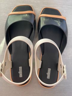 (Category: ) located in . Submitted by astboutique (Listing ID 1358522230, Image 1). Description: .