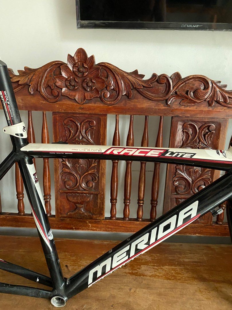 MERIDA RACE LITE pro-lite alloy rb frame (Category: Bicycles) located in Quezon City. Submitted by krystorei (Listing ID 1358350861, Image 3). Description: carbon fork tas super light alloy ang frame headset kasama na naka sealed bearing.