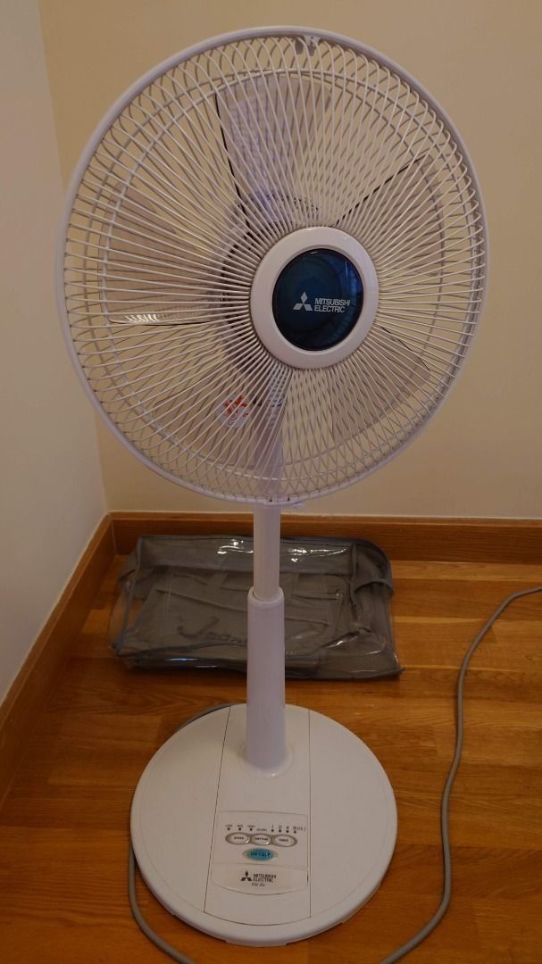 Mitsubishi R30-ZU 三菱可伸縮電風扇, 家庭電器, 冷氣機及暖風機