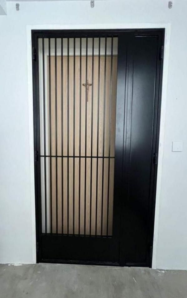 Modern Pet Friendly Gate446767482505809927