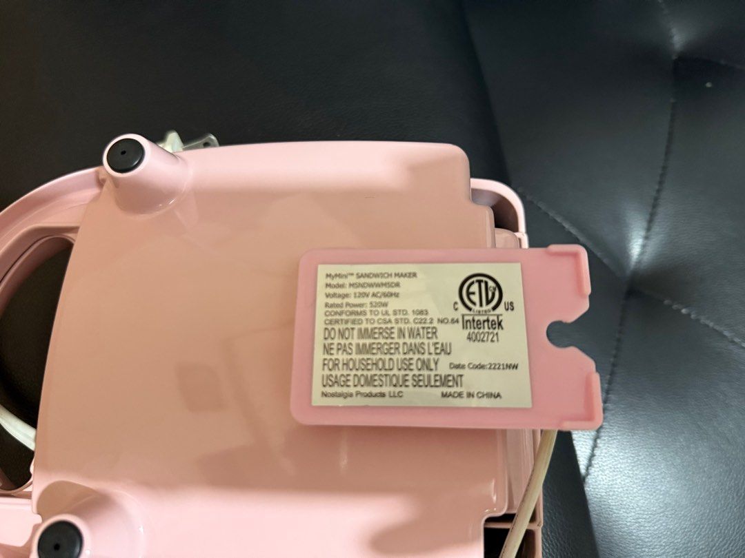 NOSTALGIA MINI SANDWICH MAKER (Category: Cookers) located in Pasig City. Submitted by nini2324 (Listing ID 1358529047, Image 3). Description: This item is brand new, just removed from the box..