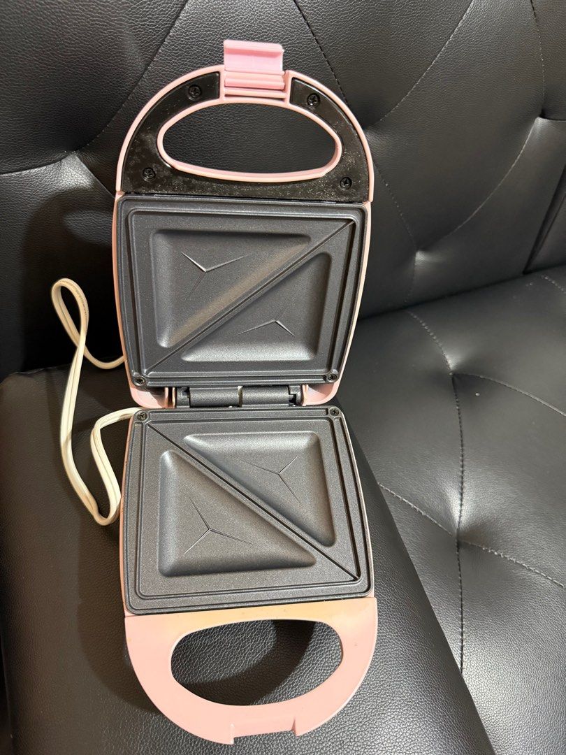 NOSTALGIA MINI SANDWICH MAKER (Category: Cookers) located in Pasig City. Submitted by nini2324 (Listing ID 1358529047, Image 2). Description: This item is brand new, just removed from the box..