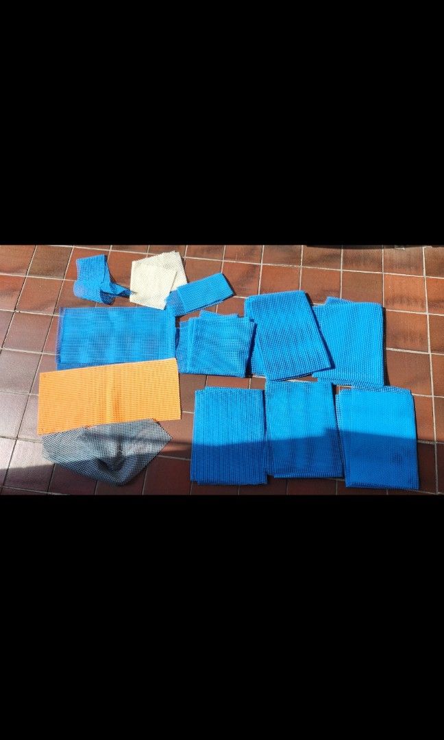 Padded sheets (Category: Home Improvement Tools & Accessories) located in Singapore. Submitted by jjams (Listing ID 1358430454, Image 1). Description: Padded sheets, assorted sizes. 4 or 5 pieces are full sized 45cm x 123cm. Retail price at least $4.90 per piece..