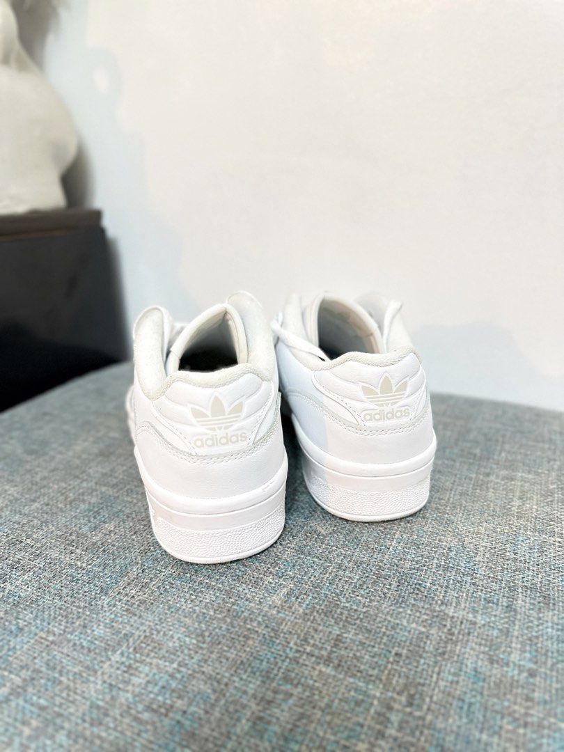 Rivalry low shoes ADIDAS (Category: Sneakers) located in San Jose. Submitted by gabsj52 (Listing ID 1358439797, Image 3). Description: Bought this in US. I don't why I bought this size 🥹😅 my size is just 24cm. I thought okay lang cuz I was looking at CHN size 245. Problem was, when I fit this I was just sittingdown 😆 i didnt try to walk with it.. going back home here in PH,excited, and wore it.. natatanggal ung paa ko if naglalakad 😭😭😭 too 