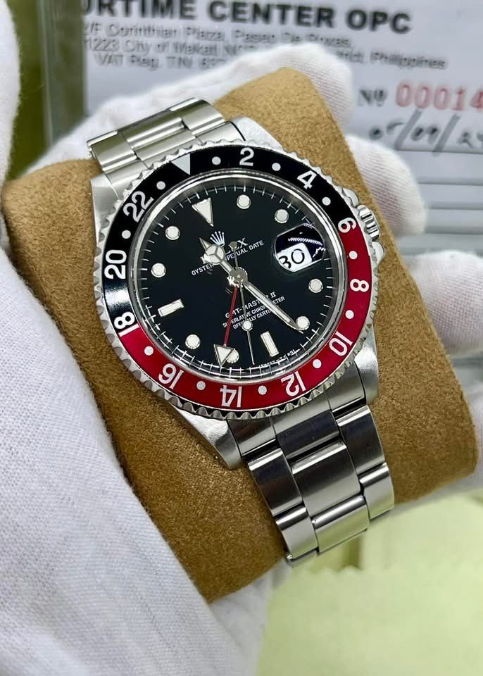 rolex coke (Category: Luxury Watches) located in Cabanatuan. Submitted by albertgonzales27 (Listing ID 1358447415, Image 2). Description: SOBRA INIT NOH? TARA COKE MUNA 🥤🤩 GMT Master II Coke ⚫️🔴 Reference 16710 1997 year model, Local AD 40mm case size Rare collectors piece Newly serviced 2025 9/10 mint, hologram sticker still intact Box and papers, 12 full links Trades accepted up or down P6xx,000 on DM price.