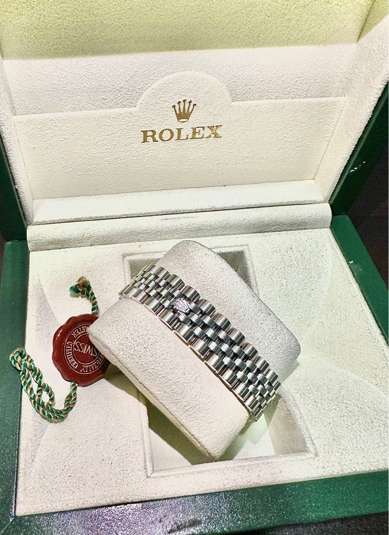 Rolex Datejust 31 White Roman Dial Ref. 178274 (Category: Luxury Watches) located in San Juan City. Submitted by artfilmore (Listing ID 1358482484, Image 2). Description: For Sale ‼️ Rolex Datejust 31 White Roman Dial Ref. 178274 - 9.5/10 Mint Condition - Random Serial 2012-2019 - With box and watch - With Authentication receipt Price: P465,000 Meetups in San Juan City by appointment PM for inquiries 📩.
