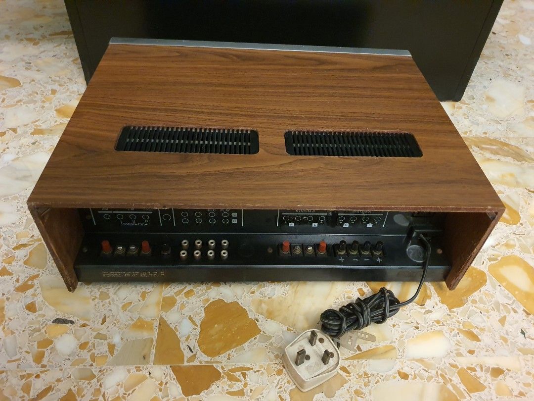 Sansui G3500 Reciever Amplifier (Category: Soundbars, Speakers & Amplifiers) located in Singapore. Submitted by roy.wei.75 (Listing ID 1358342863, Image 3). Description: Item in working conditions. Physical conditions as per attached photos. A short functionality test upon collection of item to avoid any misunderstanding after sale..
