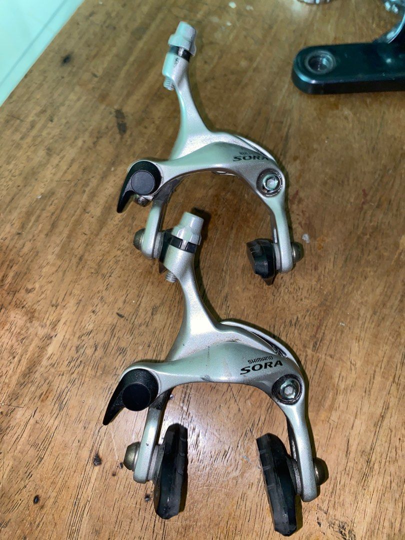 Shimano sora caliper brakes (Category: Bicycles) located in Quezon City. Submitted by krystorei (Listing ID 1358348896, Image 1). Description: negotiable light scratch on front caliper.