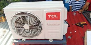 TCL TITAN GOLD SPLIT TYPE AIRCON INVERTER