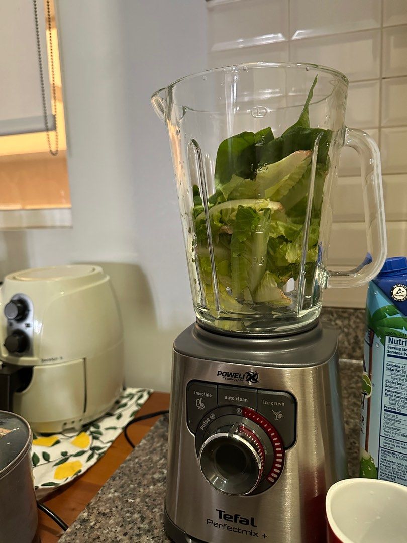 Tefal Perfect Mix + Blender (Category: Juicers, Blenders & Grinders) located in Quezon City. Submitted by sudo8 (Listing ID 1358358765, Image 2). Description: Extra blender Heavy duty No more box.