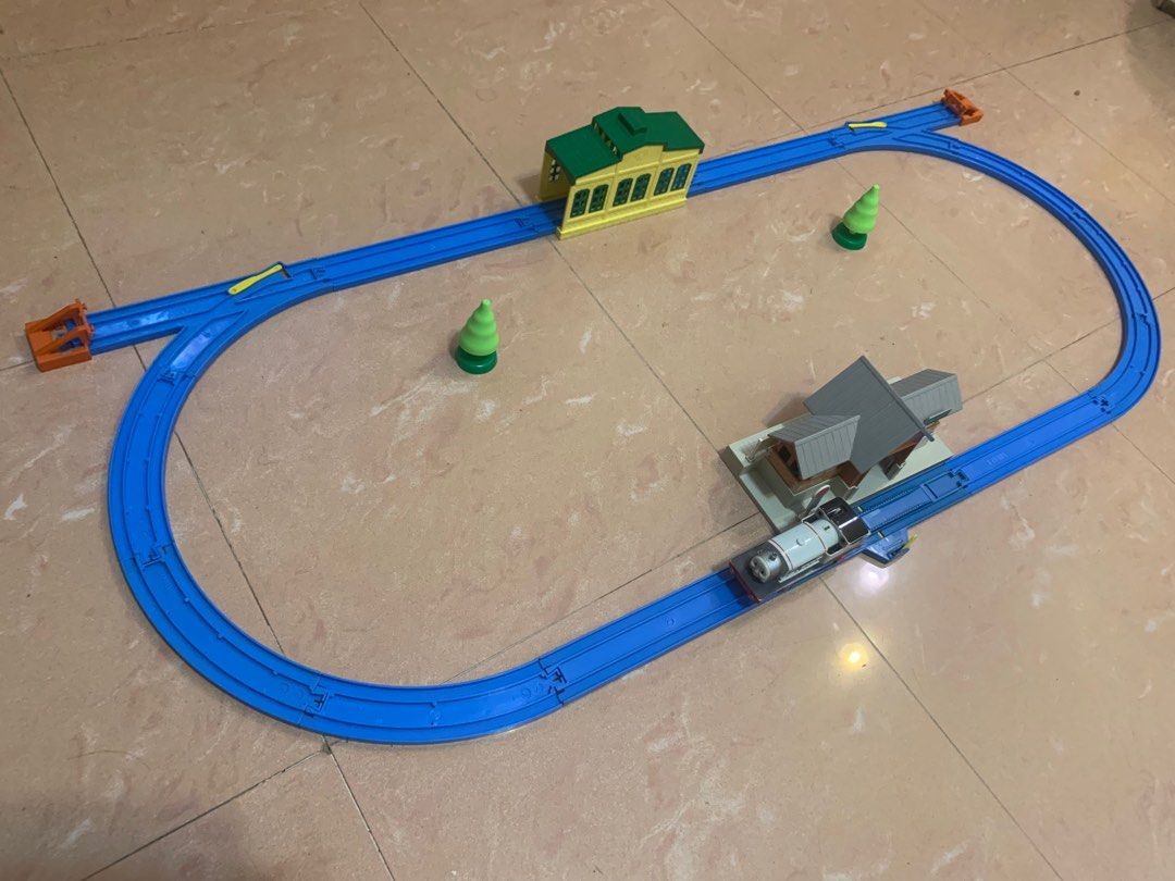 Thomas the Tank Engine Fan and Stanley Set (Plarail), 興趣及遊戲, 玩具 & 遊戲類 ...