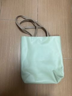 （分類：）位於 。 由 hamilaw 提交（商品編號 1358447551，圖片 1）。簡介： 。