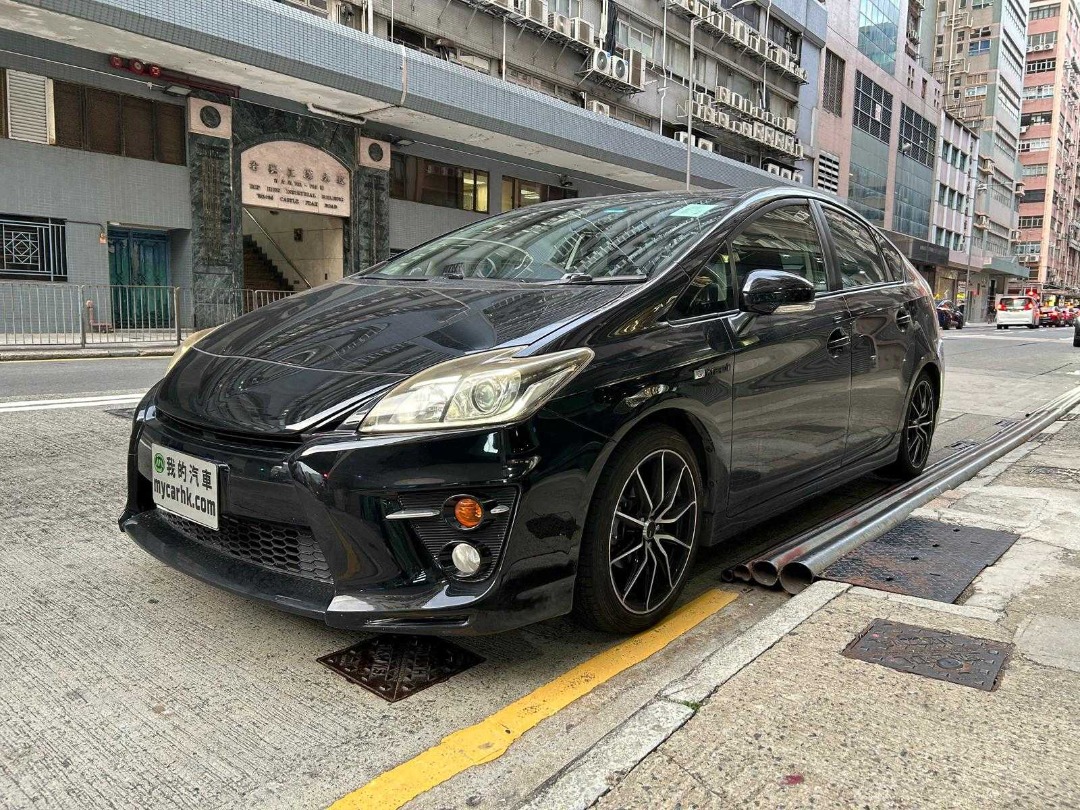 Toyota  PRIUS 1.8 HYBRID GS Auto62863129203970112