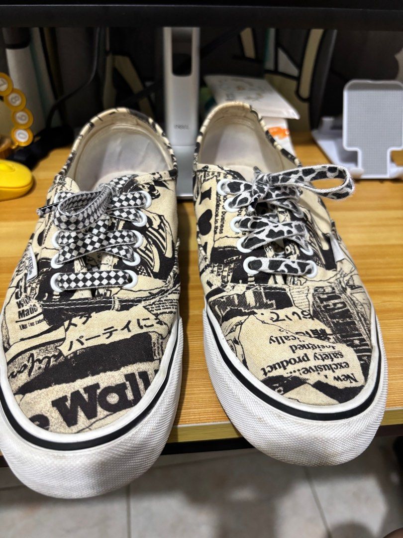 Vans Sneaker Printed (Category: Sneakers) located in Makati City. Submitted by tinyMe01 (Listing ID 1358384404, Image 2). Description: Original Vans Shoes for Men Wala n pong box kasi naitapon n nung nag lipat ng bahay. Last price po updated po. For buyers within metro manila lng po or abot ng lalamove, grab express or gogo Thank you 😊 .