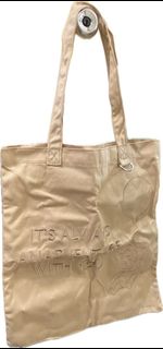 （分類：）位於 。 由 little__bear 提交（商品編號 1358493900，圖片 1）。簡介： 。