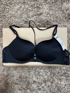 (Category: ) located in . Submitted by mrianapreloved (Listing ID 1358362195, Image 1). Description: .