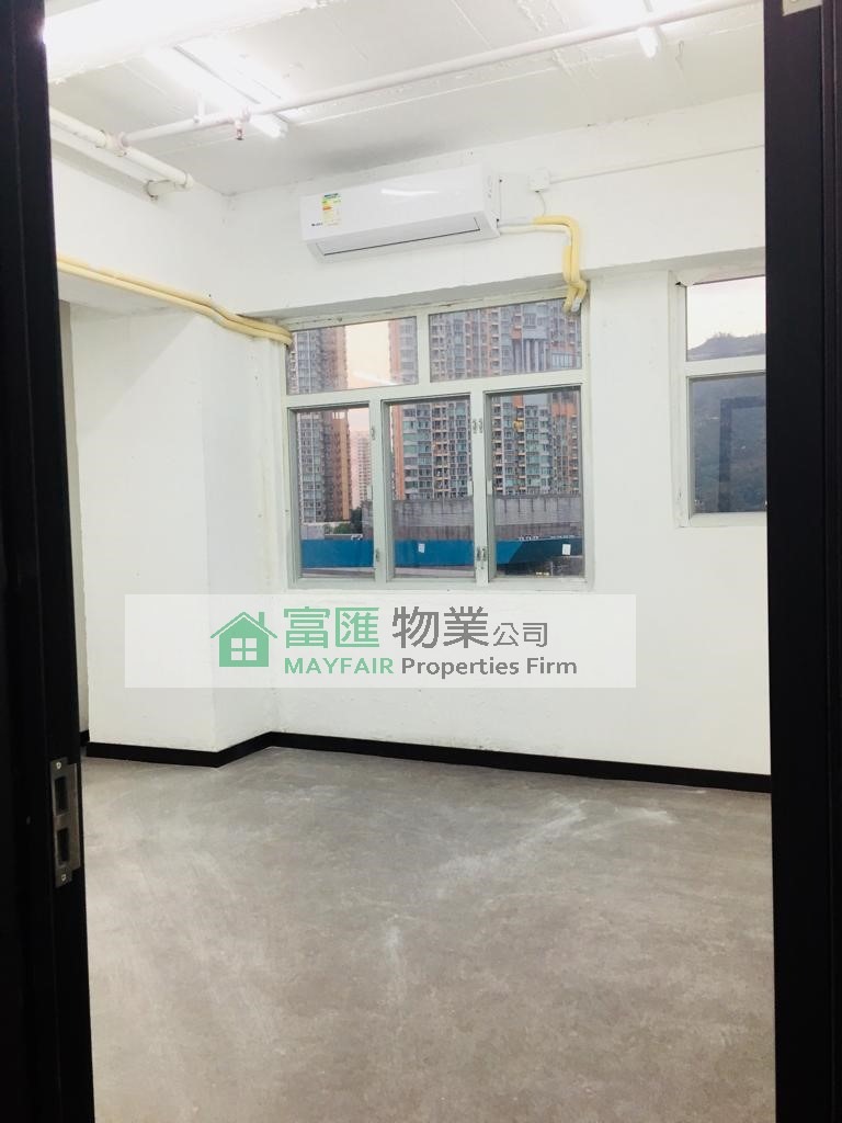 免佣20周年呈獻  永善工業大廈建築面積約300呎，租金$5,600 有窗有河景 (色佣)63438193180161111