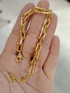 Golden Horseshoe Clasp Bracelet & Design64243208368897110