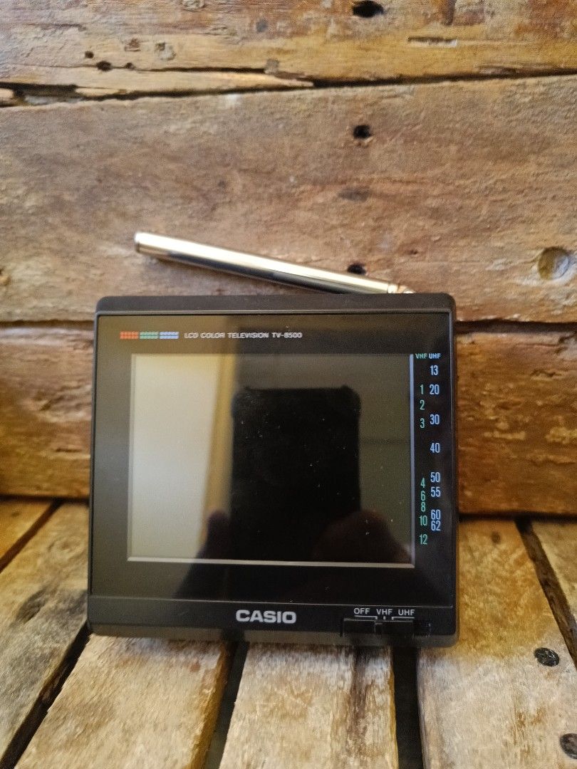 💯 Vintage CASIO TV-8500 (Category: TV) located in General Mariano Alvarez. Submitted by randzwurkz85264 (Listing ID 1358557593, Image 2). Description: Working. Smooth. 6pcs. double A batteries.