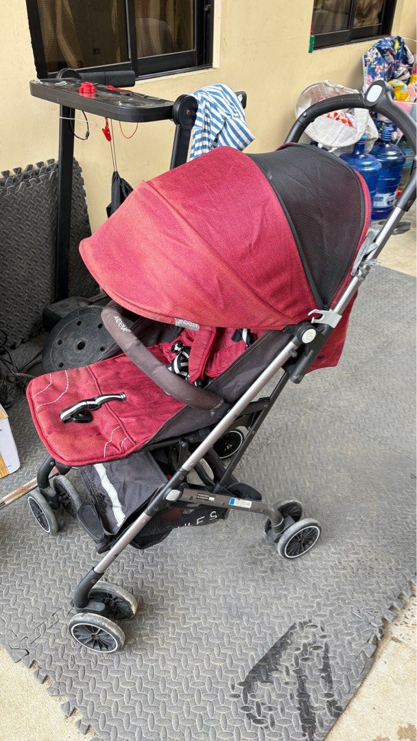 Akeeva Pocket Stroller Capsule S (Category: Strollers) located in Tagbilaran City. Submitted by mommyajcuevas (Listing ID 1358575713, Image 2). Description: Bought last year for 7K. Already sold out in other selling platforms. Damaged lock, needs cleaning. Shipping fee shouldered by buyer. Good for travel. Can be handcarried for air travel Description: •Pocket Stroller •Hand carry stroller for air travel •Suitable for travel •Reclinable from NEW 