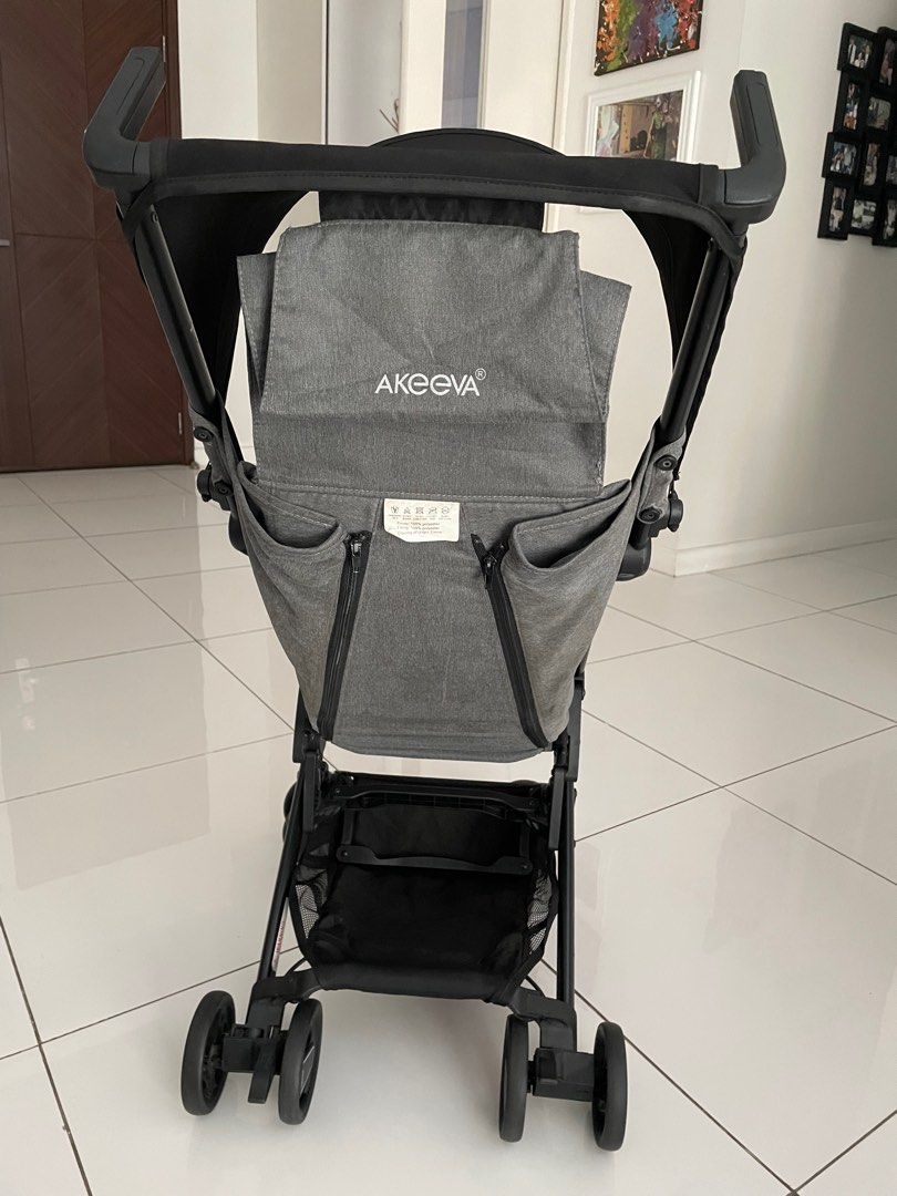 Akeeva Travel Stroller (Category: Strollers) located in Mandaluyong City. Submitted by soraonlineshop (Listing ID 1358680633, Image 2). Description: Included: - Akeeva Stroller - Stroller bag.