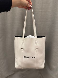 （分類：）位於 。 由 sueyyyy 提交（商品編號 1358719838，圖片 1）。簡介： 。