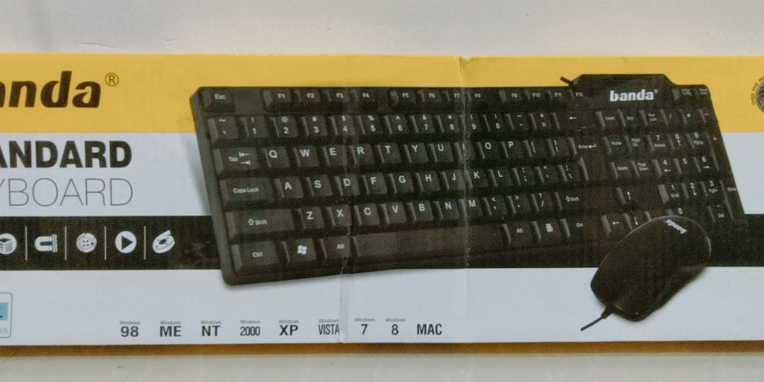 Band Keyboard KM- 88 (Category: Computer Keyboard) located in Pasig City. Submitted by casy_jin (Listing ID 1358570053, Image 1). Description: Inclusions: ✅ USB Wired Keyboard ❌ No mouse included Defect: Open na yung cord sa isang side (see picture for reference) RFS: Di na nagamit.