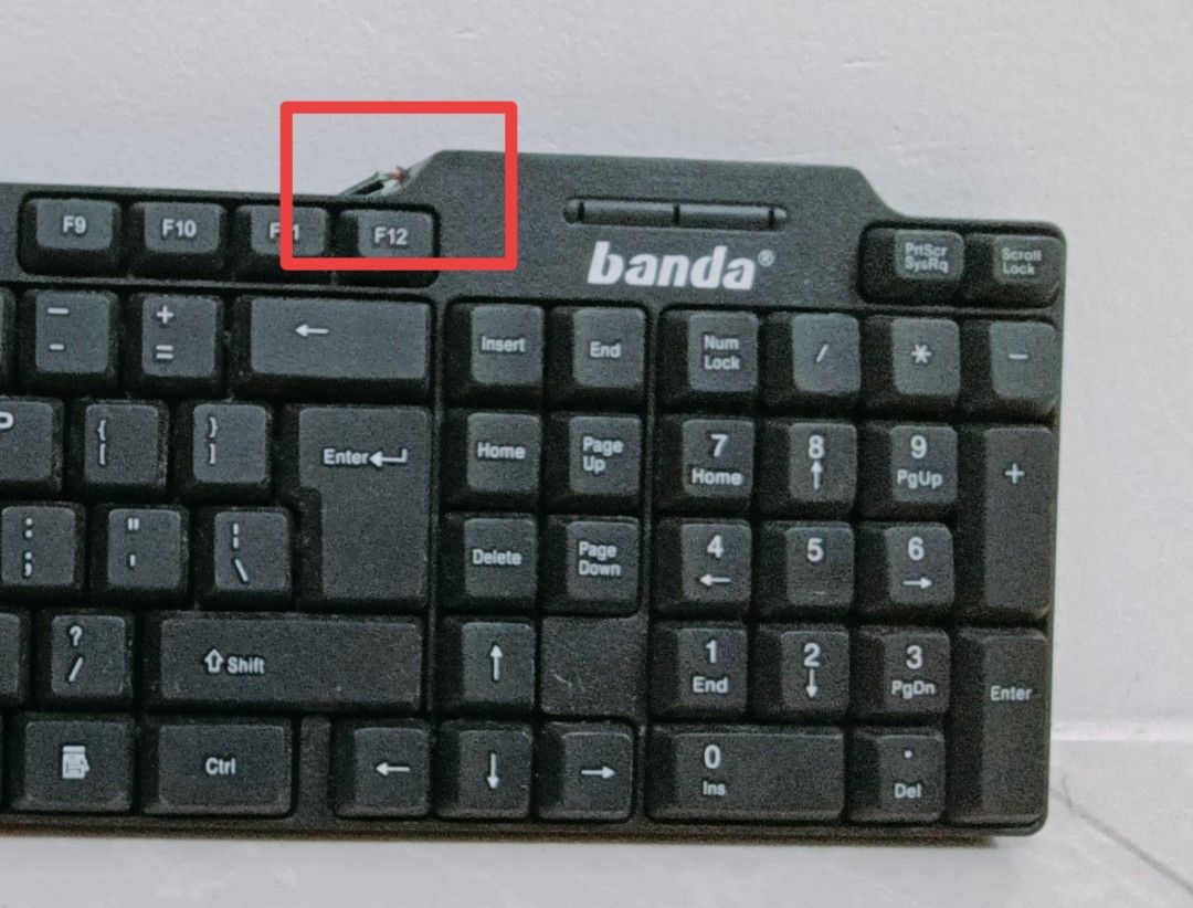 Band Keyboard KM- 88 (Category: Computer Keyboard) located in Pasig City. Submitted by casy_jin (Listing ID 1358570053, Image 3). Description: Inclusions: ✅ USB Wired Keyboard ❌ No mouse included Defect: Open na yung cord sa isang side (see picture for reference) RFS: Di na nagamit.