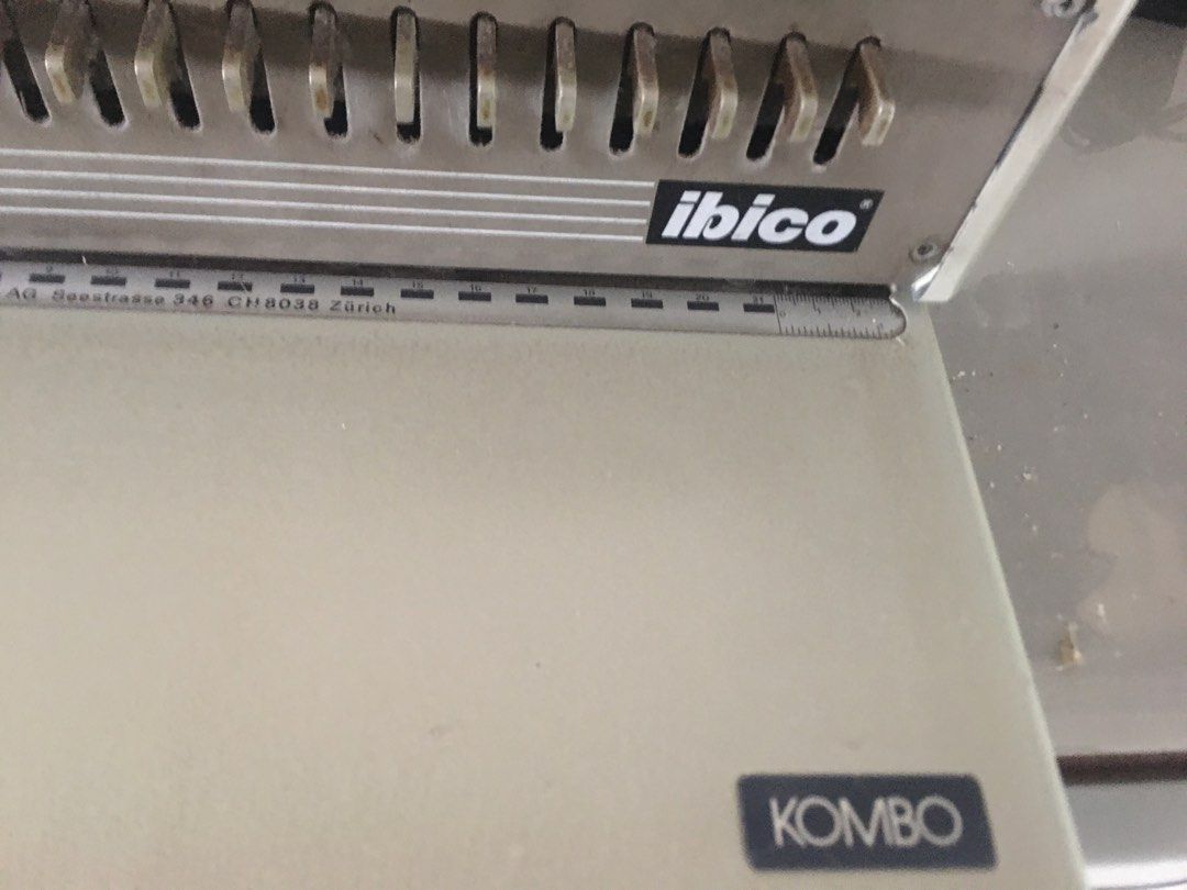 Binding machine (Category: Office & Business Technology) located in Singapore. Submitted by mysk1 (Listing ID 1358703505, Image 2). Description: Used by copy Center who stopped their business. Machine is working ok Rental per punch of $1 available. Below can be punched or bind. Self-service only to be punched or bind of the following:- A4 70 / 80g copy papers A4 Pvc 0.2mm A4 fancy card 230g .