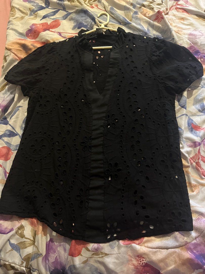 Blouses for Sale (Category: Blouses) located in Cainta. Submitted by alysaap (Listing ID 1358636275, Image 3). Description: All 150 Take all for 400 Size L rfs: student in need of funds.