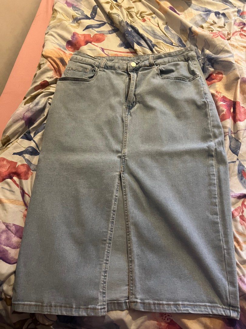 Denim Skirts, Pants (Category: Skirts) located in Cainta. Submitted by alysaap (Listing ID 1358636646, Image 1). Description: RFS: in need of funds.