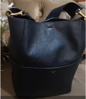 (Kategori: ) berada di . Dikirim oleh garage_08 (ID iklan 1358690418, Gambar 1). Deskripsi: .