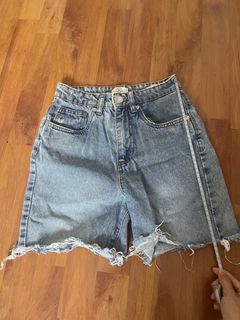 (Category: ) located in . Submitted by vlleu (Listing ID 1358570281, Image 1). Description: .