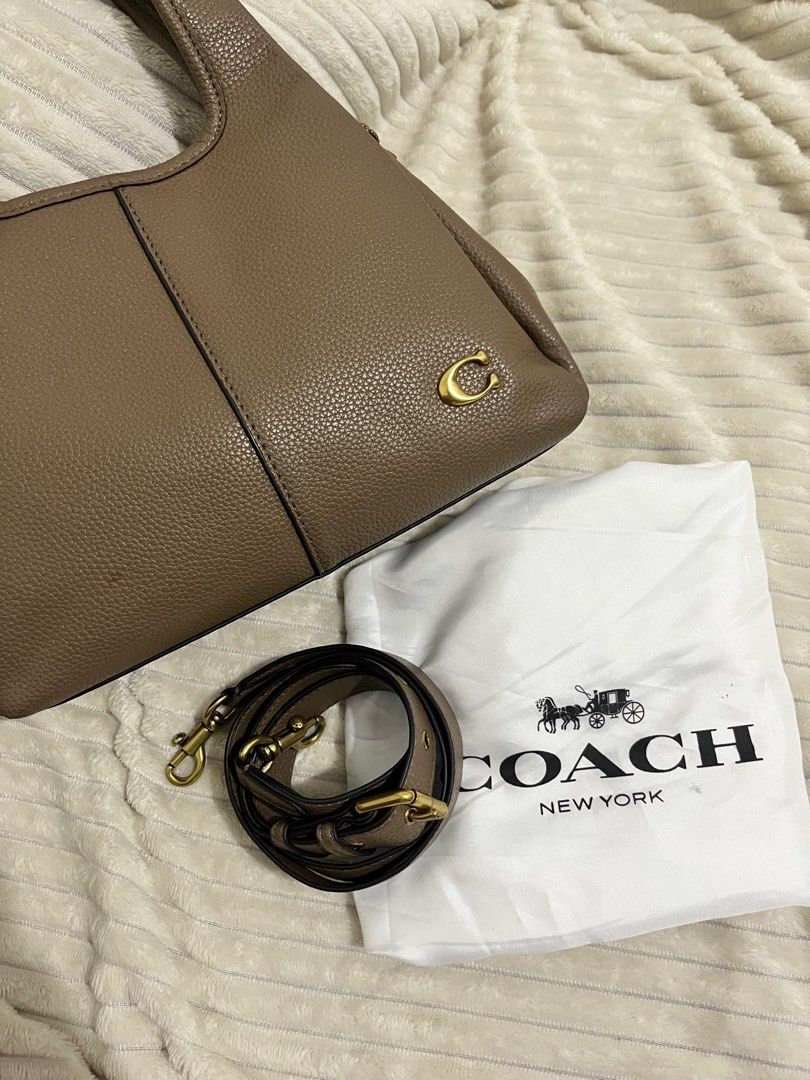 Coach lana shoulder bag w/ sling (Category: Shoulder Bags) located in Caloocan City. Submitted by enic99 (Listing ID 1358659961, Image 1). Description: Lighy used NGA.