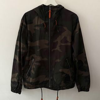 （分類：）位於 。 由 pangiaza 提交（商品編號 1358678164，圖片 1）。簡介： 。