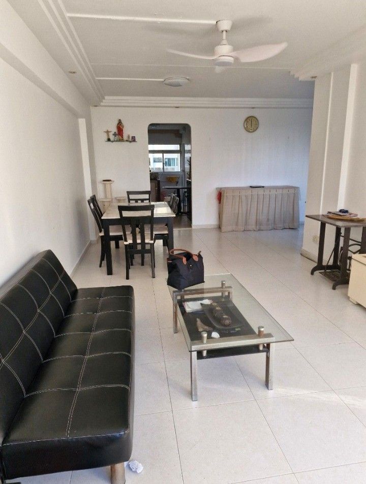 Common room for rent Prime location63108836194307113