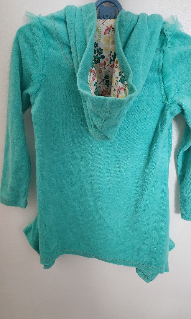 Disney Tinkerbell Disney Store hoodie (Category: Babies & Kids Fashion) located in Caloocan City. Submitted by s.go2014 (Listing ID 1358692890, Image 2). Description: size 4 disney tinkerbell dress.
