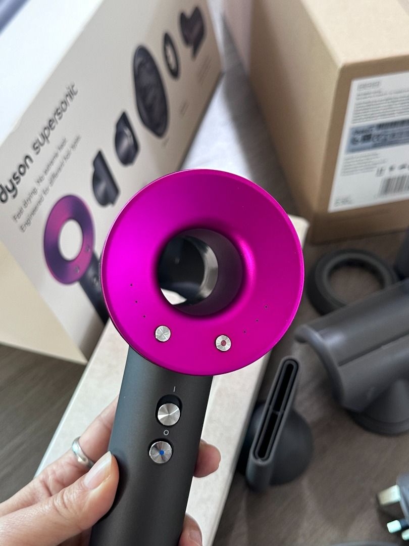 Dyson original DH08 hair dryer, Beauty & Personal Care, Hair on Carousell
