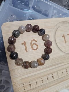 (Category: ) located in . Submitted by xinpei97 (Listing ID 1358684376, Image 1). Description: .