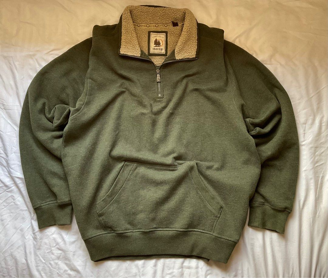 GH Bass Green Quarter Zip (Category: Coats, Jackets and Outerwear) located in Manila. Submitted by klwmos (Listing ID 1358621148, Image 1). Description: Super soft and comfortable GH Bass green quarterzip.