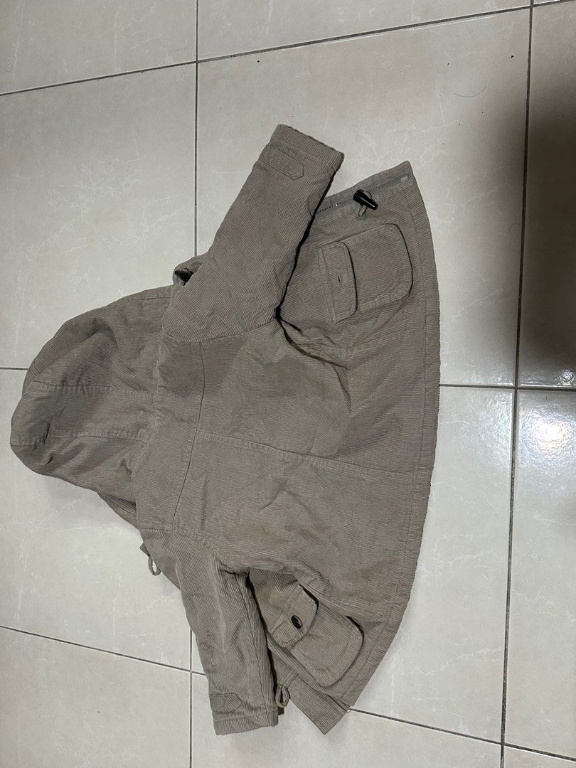 KidsWinter Jacket (Category: Babies & Kids Fashion) located in Singapore. Submitted by mailsuguna (Listing ID 1358542607, Image 3). Description: .