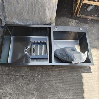 Kitchen Sink under mount
